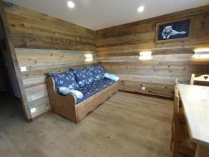 MOY5cqtca26f91frp8cc3j3.jpg
