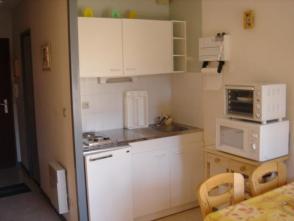 MOYrn7mt7pj1t8505qr7cdm.jpg